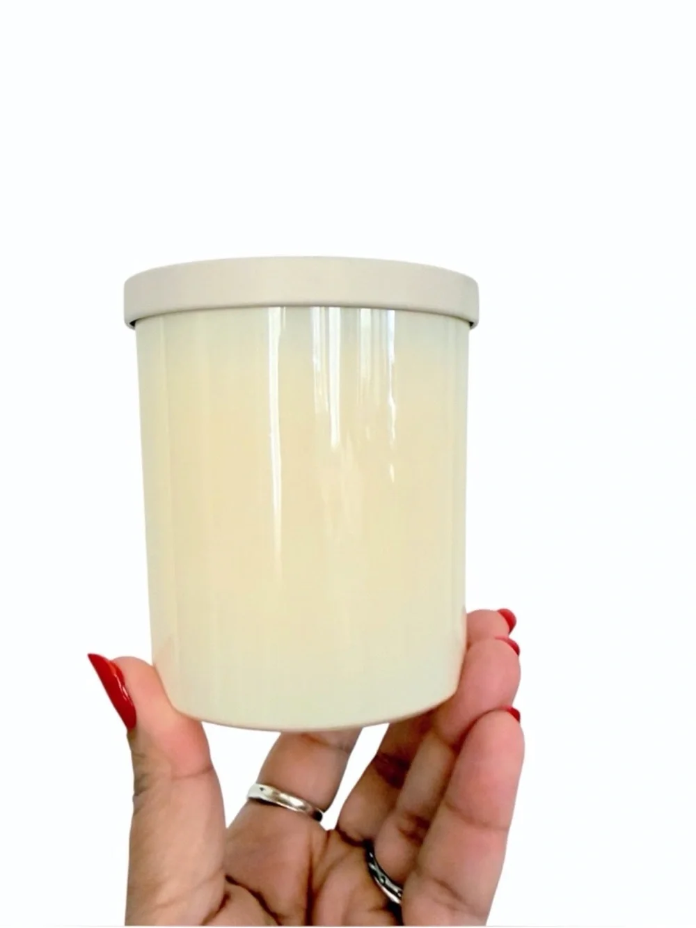 Leoben Company Cedarwood + Vanilla Scented Candle - Cream